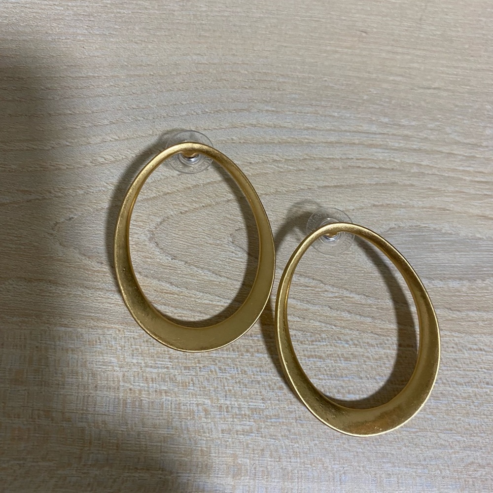 Stella &dot earrings
